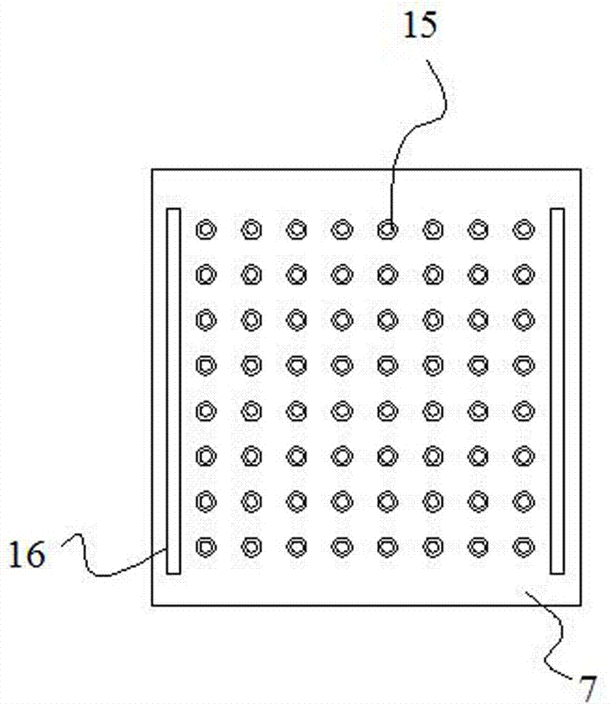 Screening machine with dislocation drawing-and-pulling type composite sieve