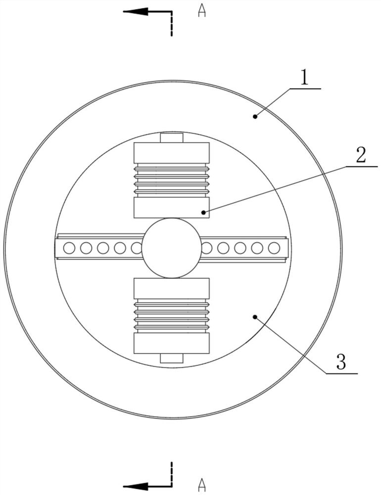 Environment-friendly and energy-saving solid waste treatment device and working method thereof