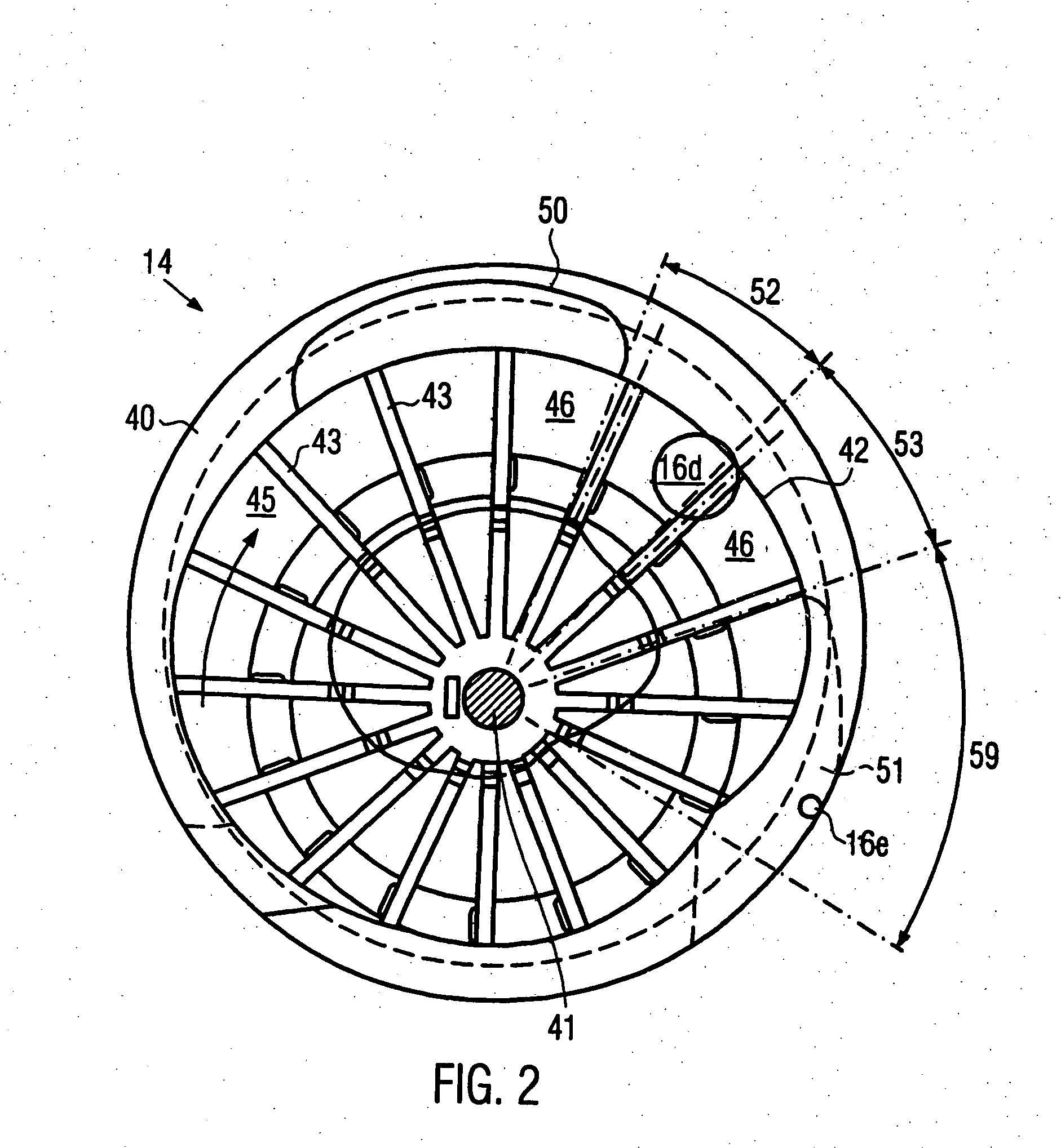 Filling machine and method of feeding paste masses from a hopper into a conveying mechanism