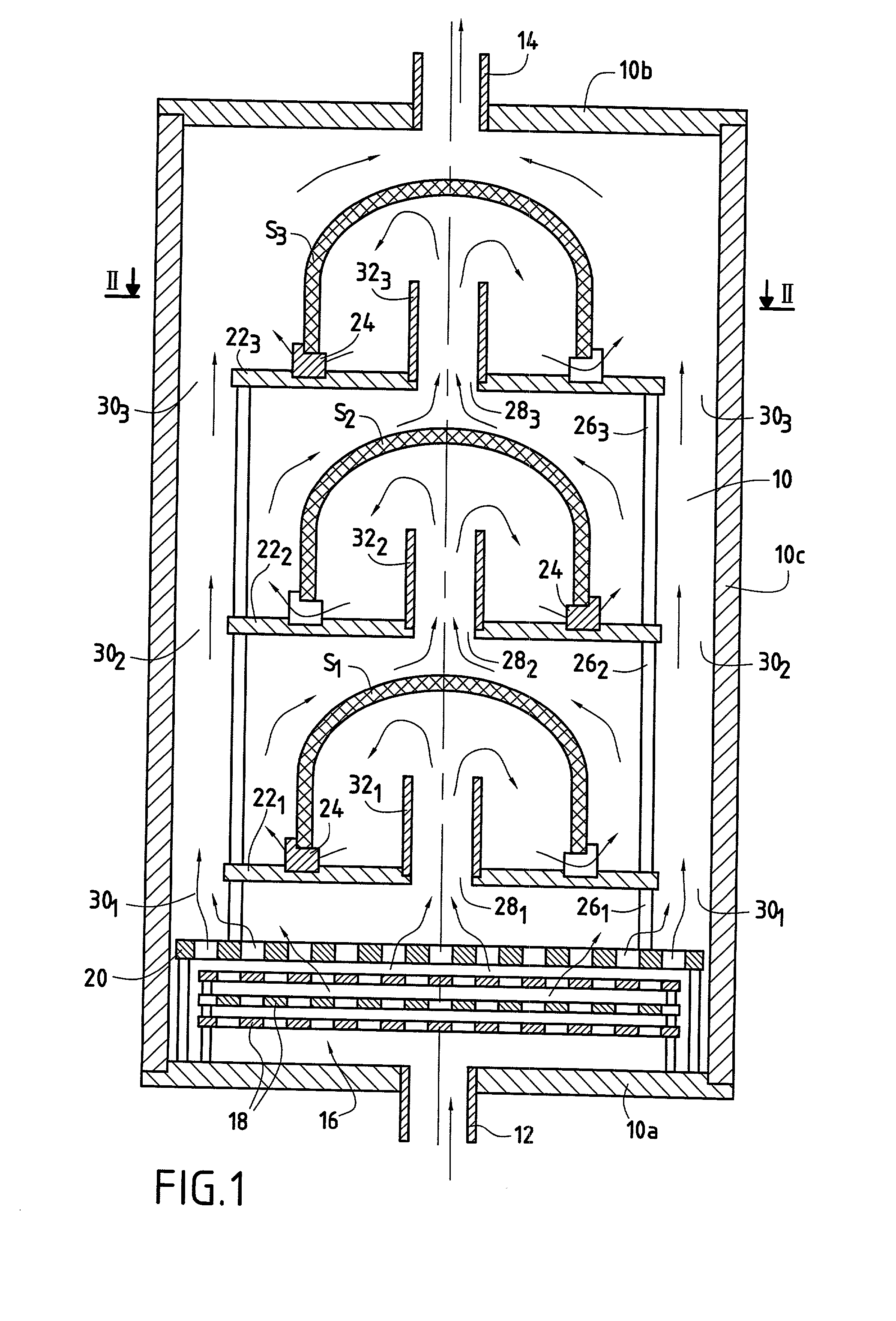 Densifying hollow porous substrates by chemical vapor infiltration