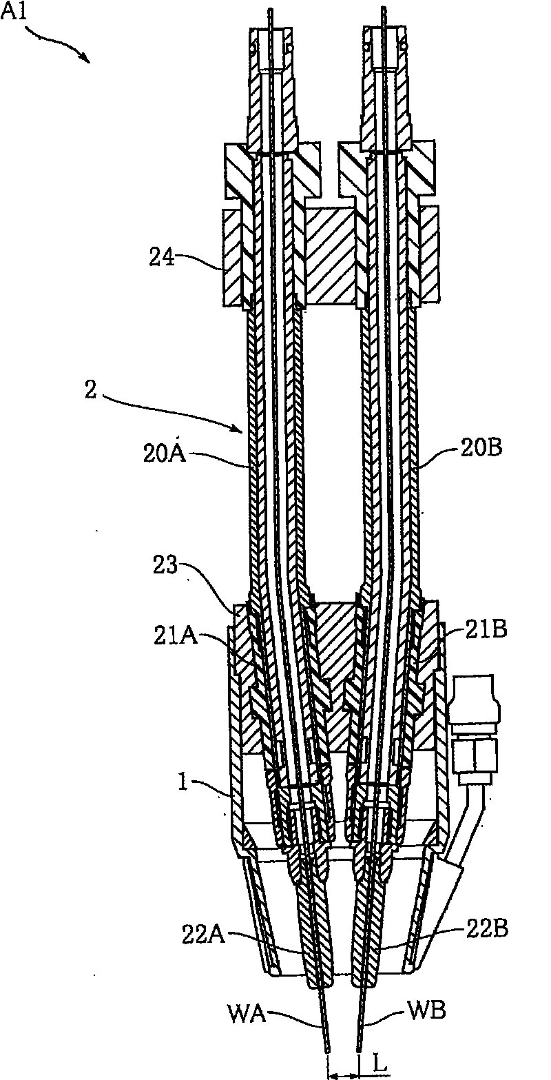 A two-wire welding gun and a two-wire welding device using the same