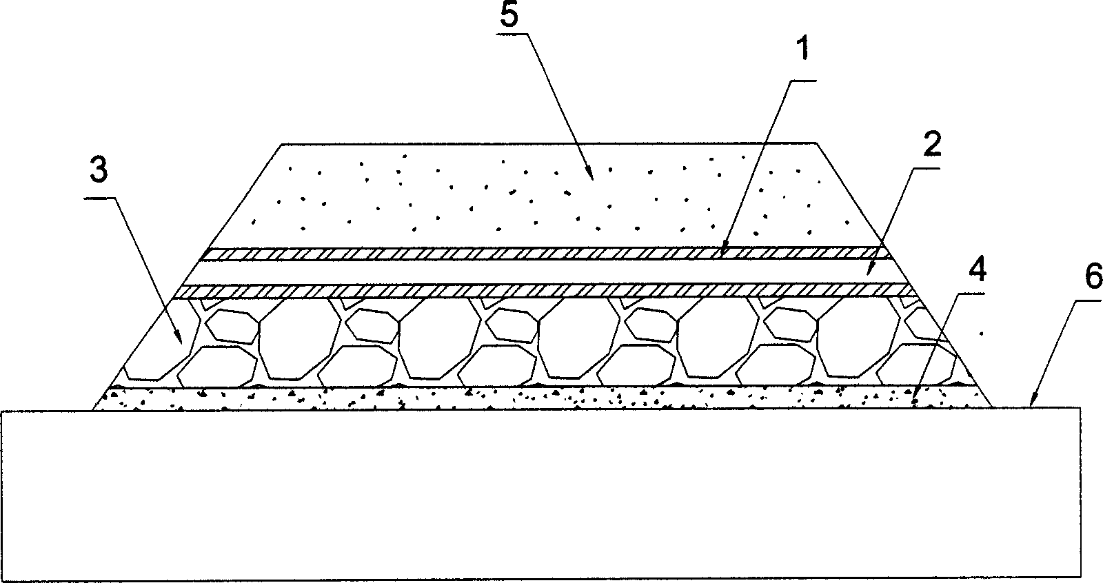 Composite ventilating and cold energy gathering roadbed