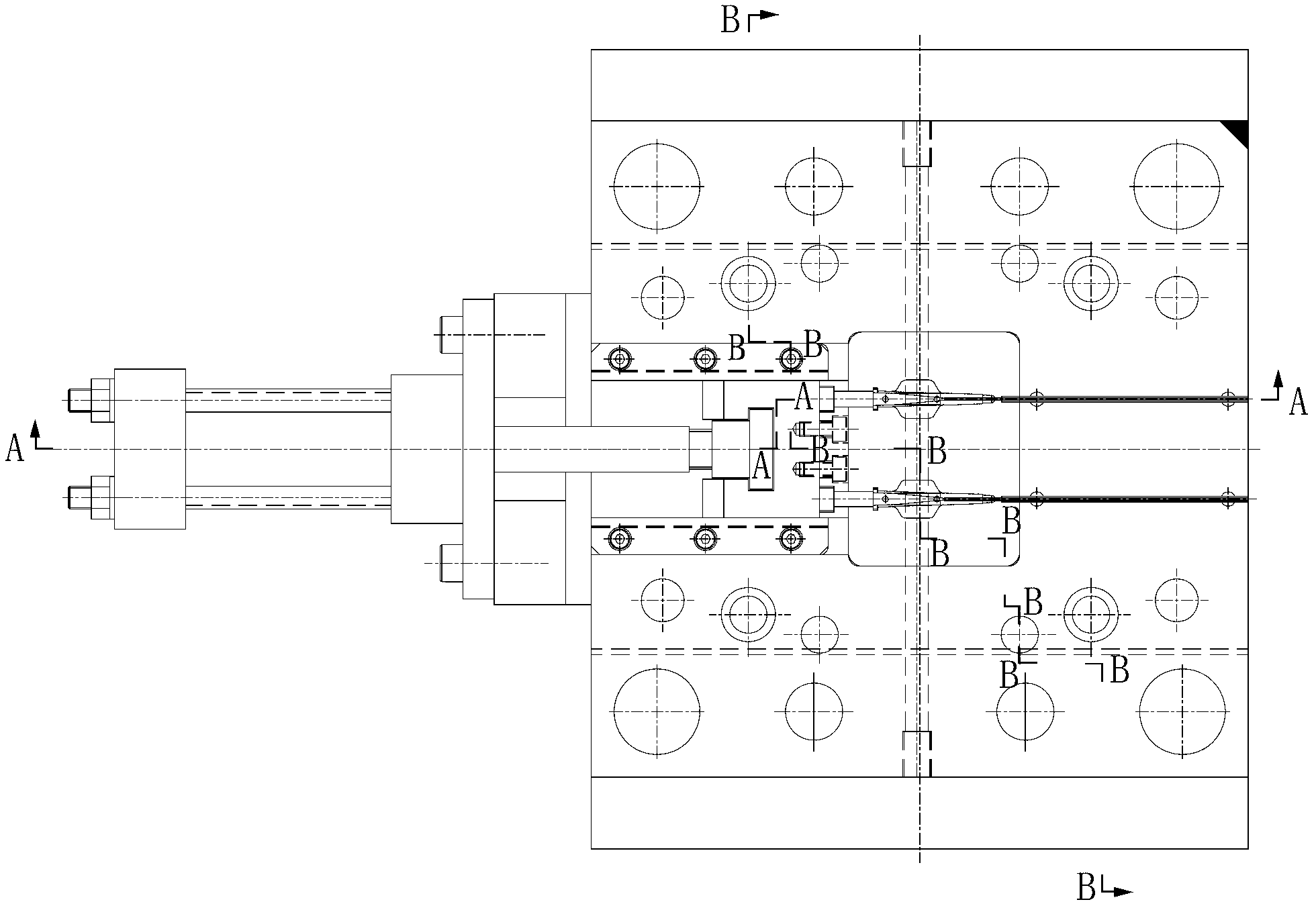 Injection mold of medical intervention catheter adapter