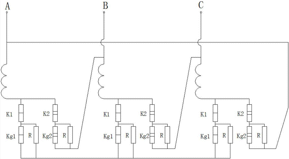 Lightning prevention on-load capacity regulation transformer and on-load capacity regulation switch