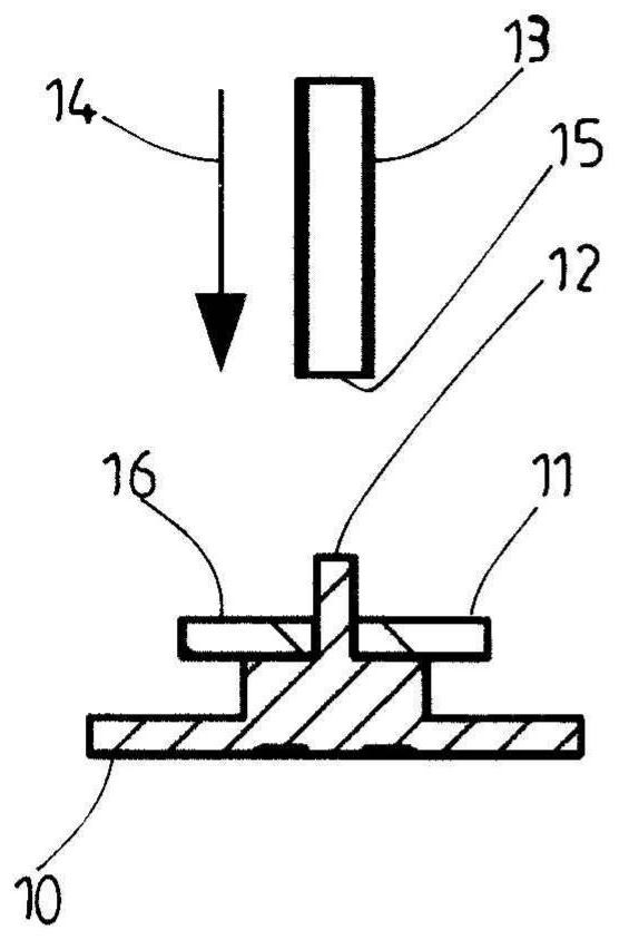 Method and device for heating a connection element