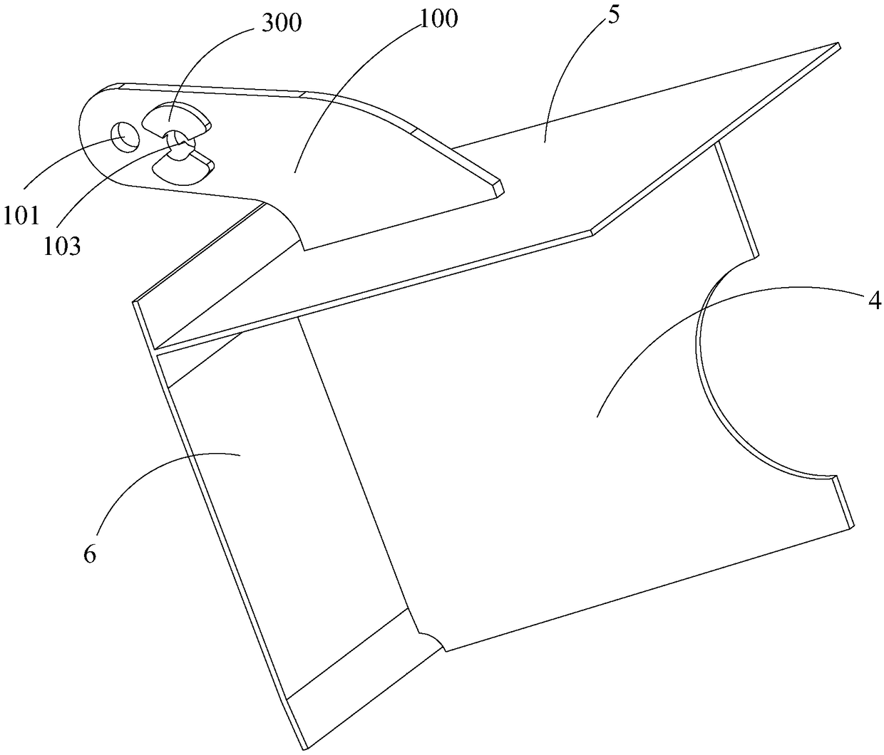 Tension device with welding-free anti-tilting toggle plate for ship launching