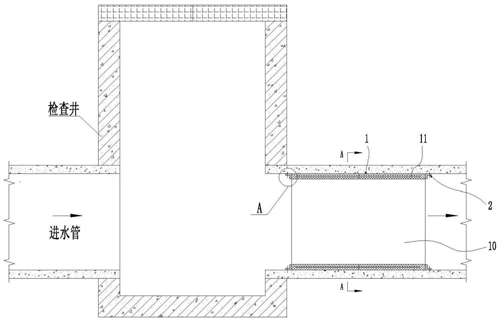 Rubber sleeve with mounting structure and pipeline for mounting rubber sleeve