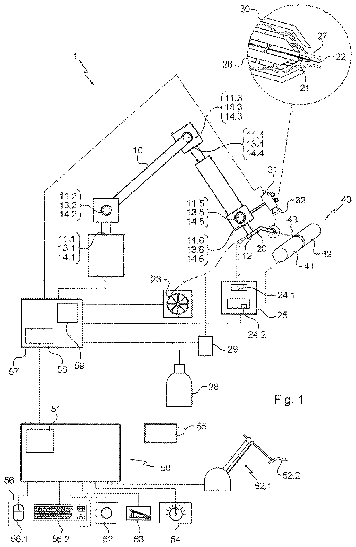 Remotely operated manual welding method and welding robot implementing such a method