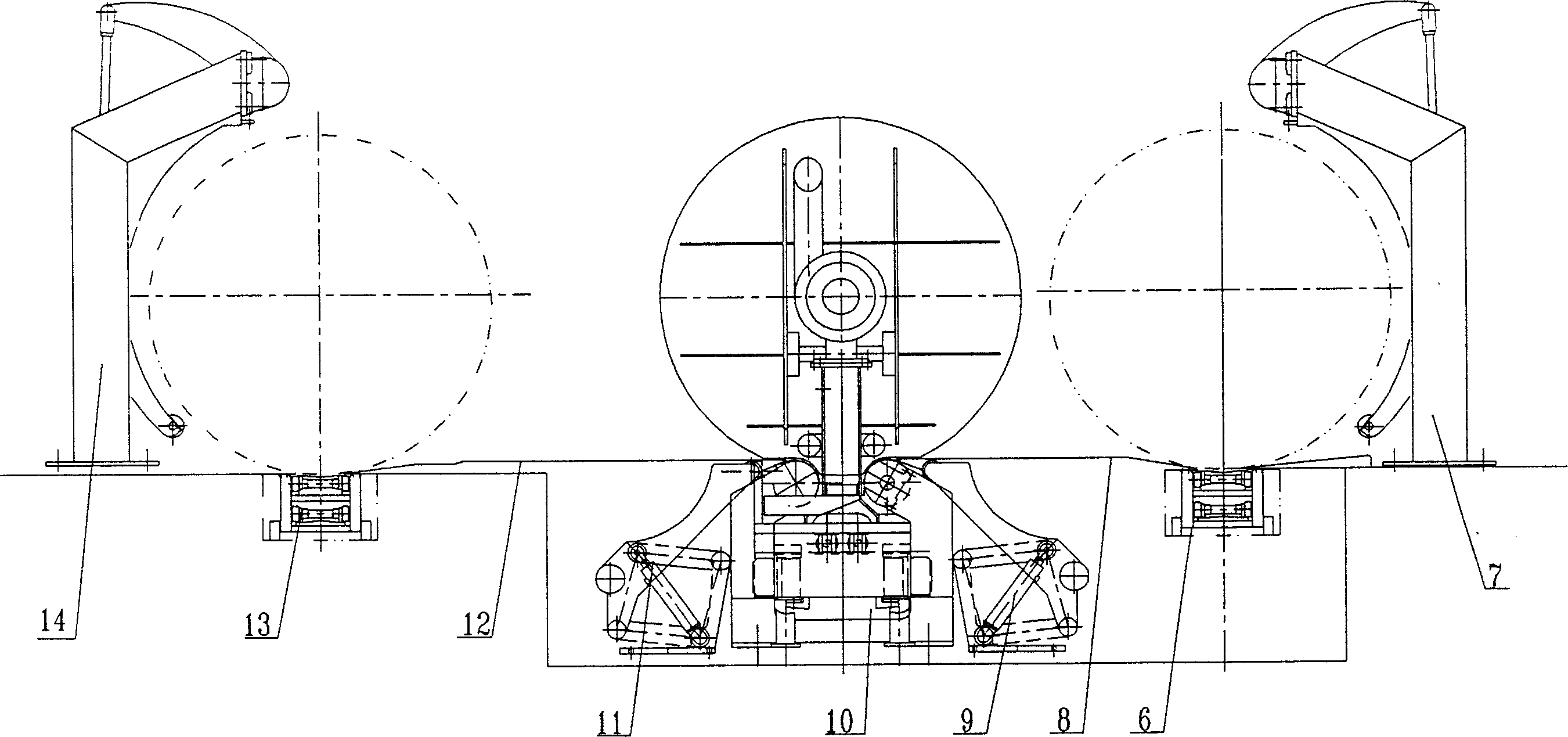 Fully automatic double-workplace paper roll packing method and packing machine