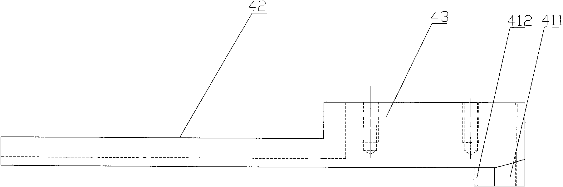 Circuit board introducing device of solder-reflow furnace