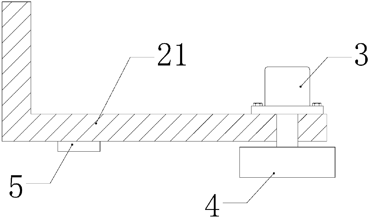 Discharge device of hardware punch press