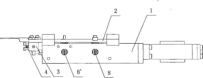 Voltage-stabilizing driving device of wire twister