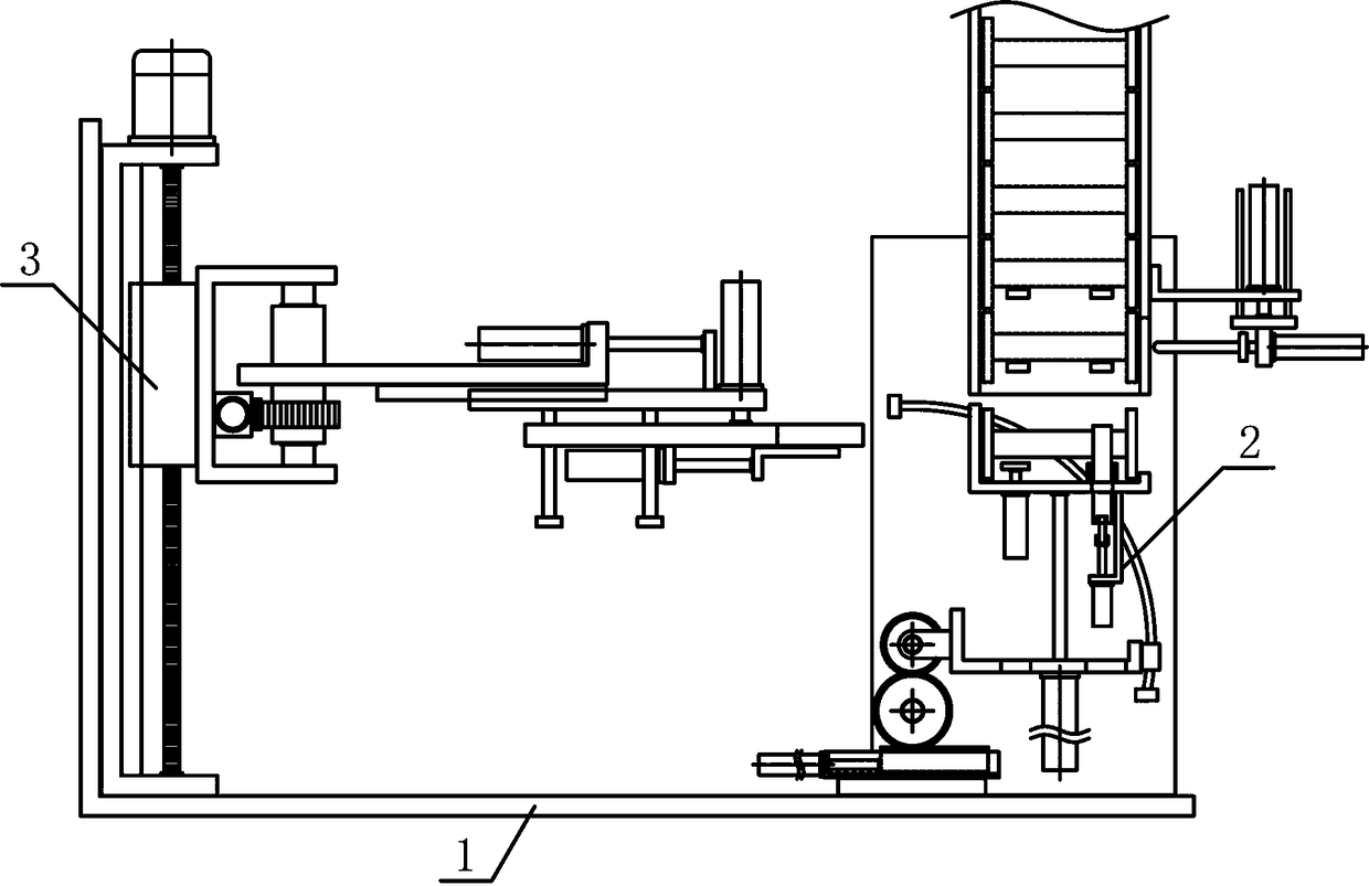 Automatic feeding mechanism for yarn winding drums