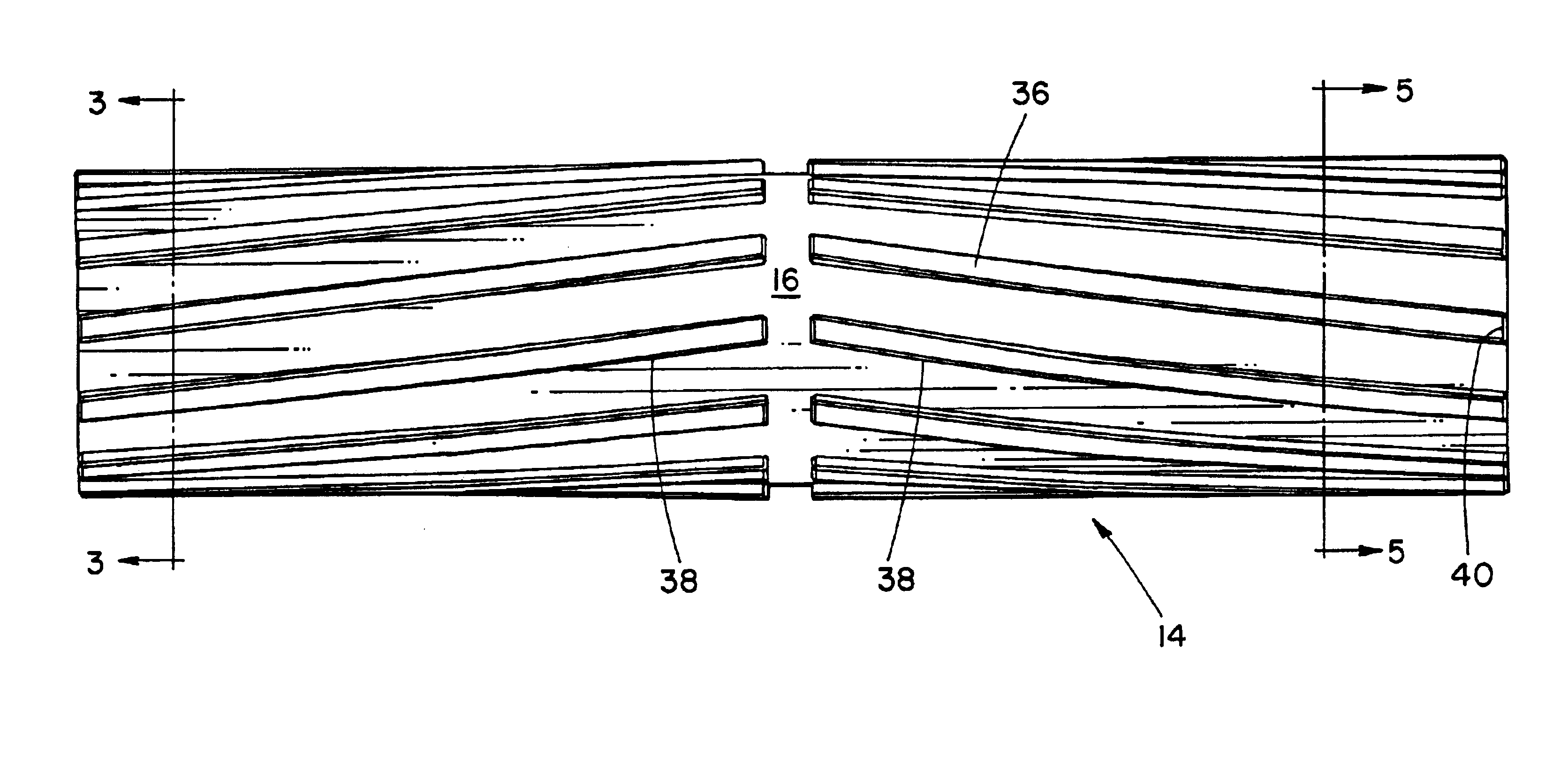 Self-cleaning conveyor roller