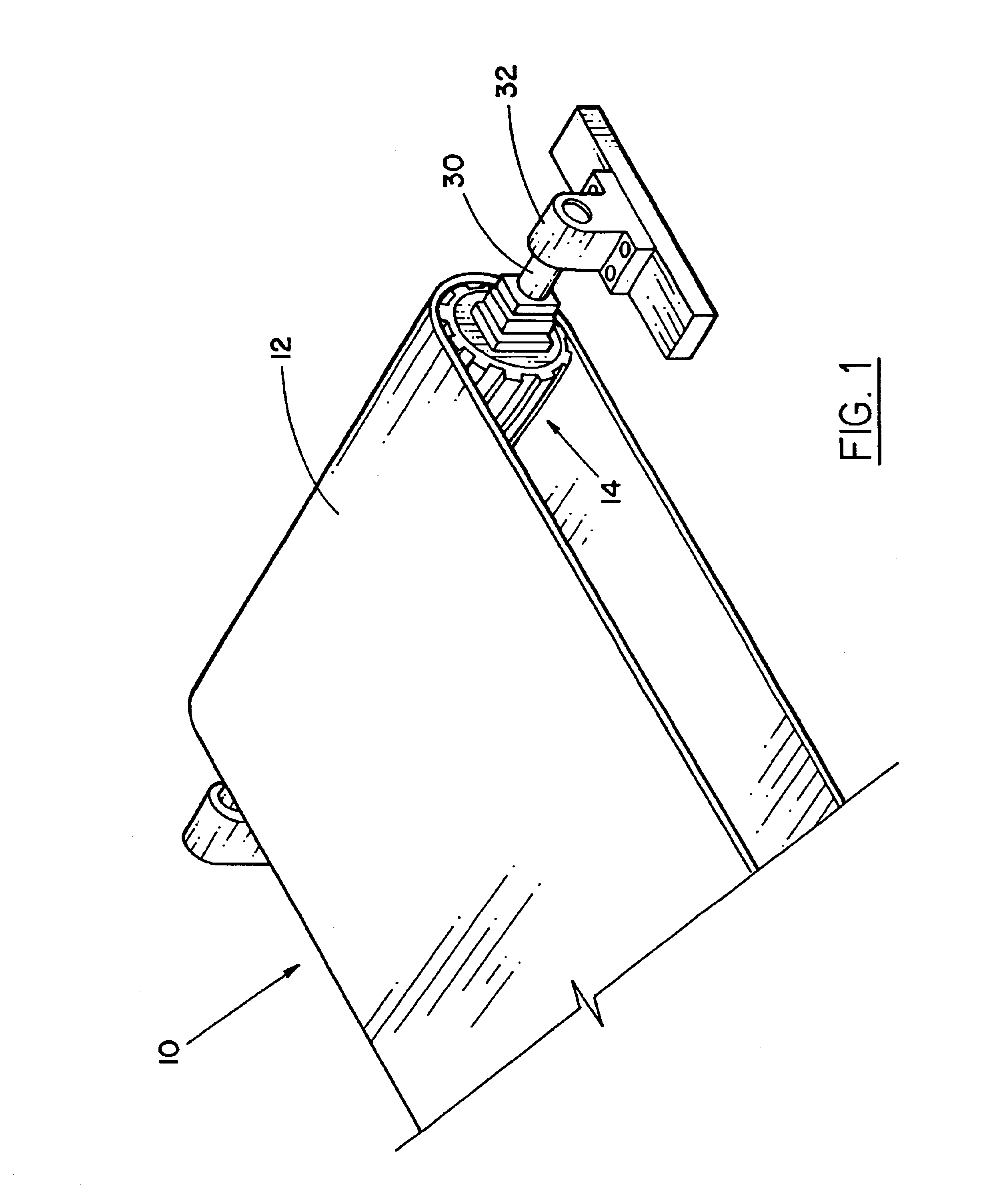 Self-cleaning conveyor roller