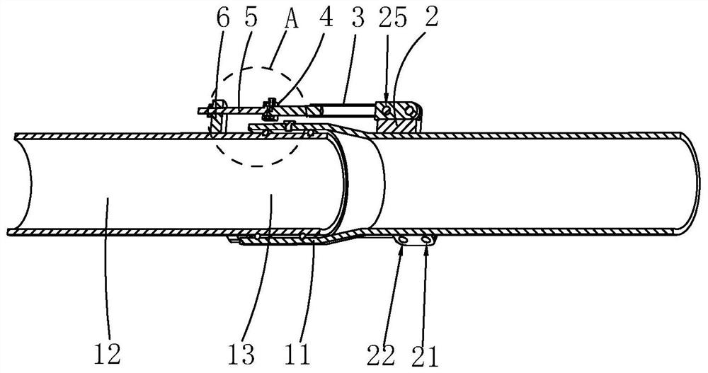 Hydraulic traction installation and construction method for double-rubber-ring socket and spigot type large-diameter pipelines