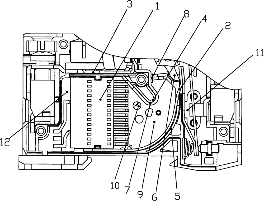 Arc extinguishing device of circuit breaker