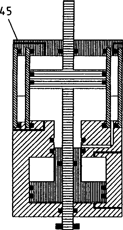 Device for providing shutting force for plastic injection machine for shoe manufacture