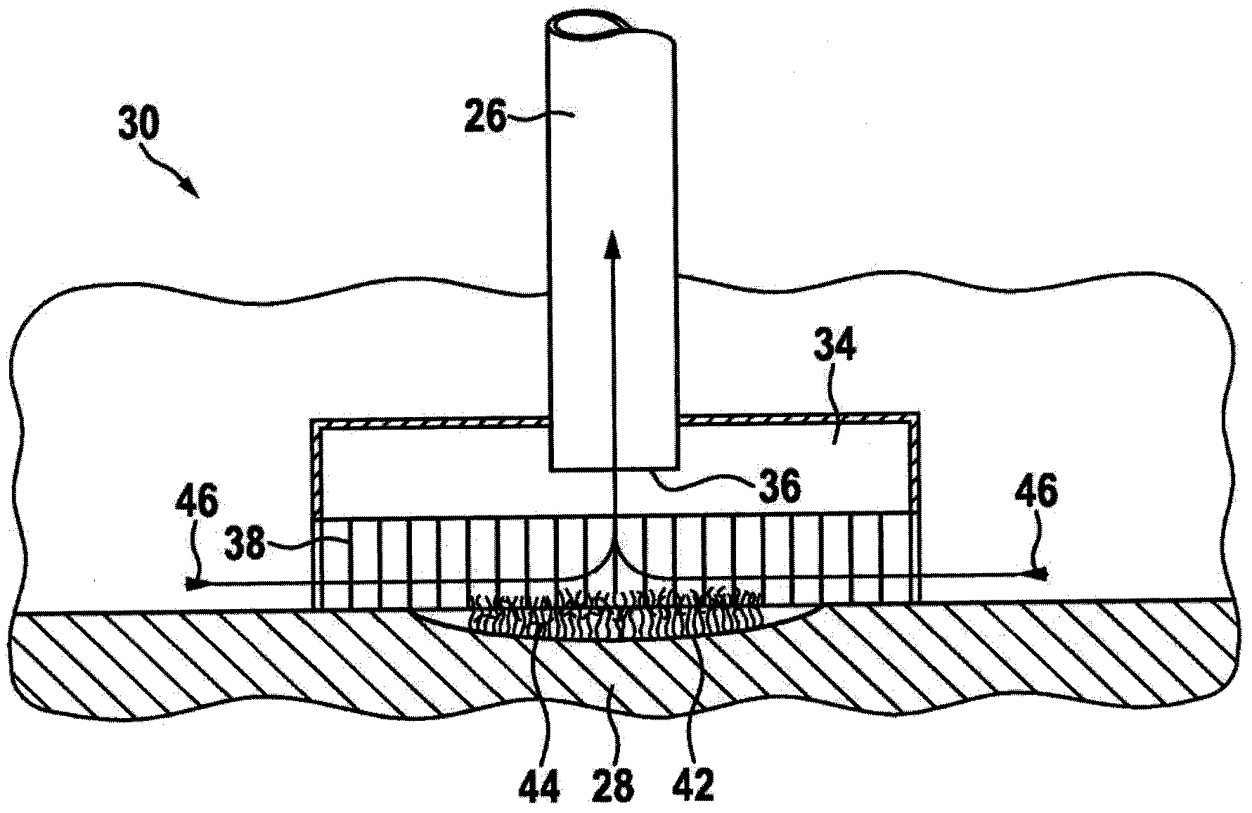 Reservoir for a liquid medium having a suction device and a filter unit