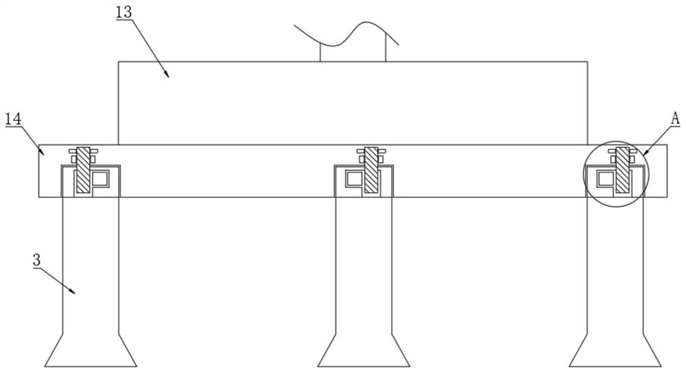 Automatic feeding and discharging mechanism for general electrical equipment production