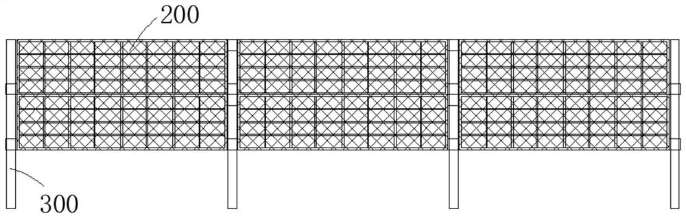 latent salt-inhibiting movable valve structure