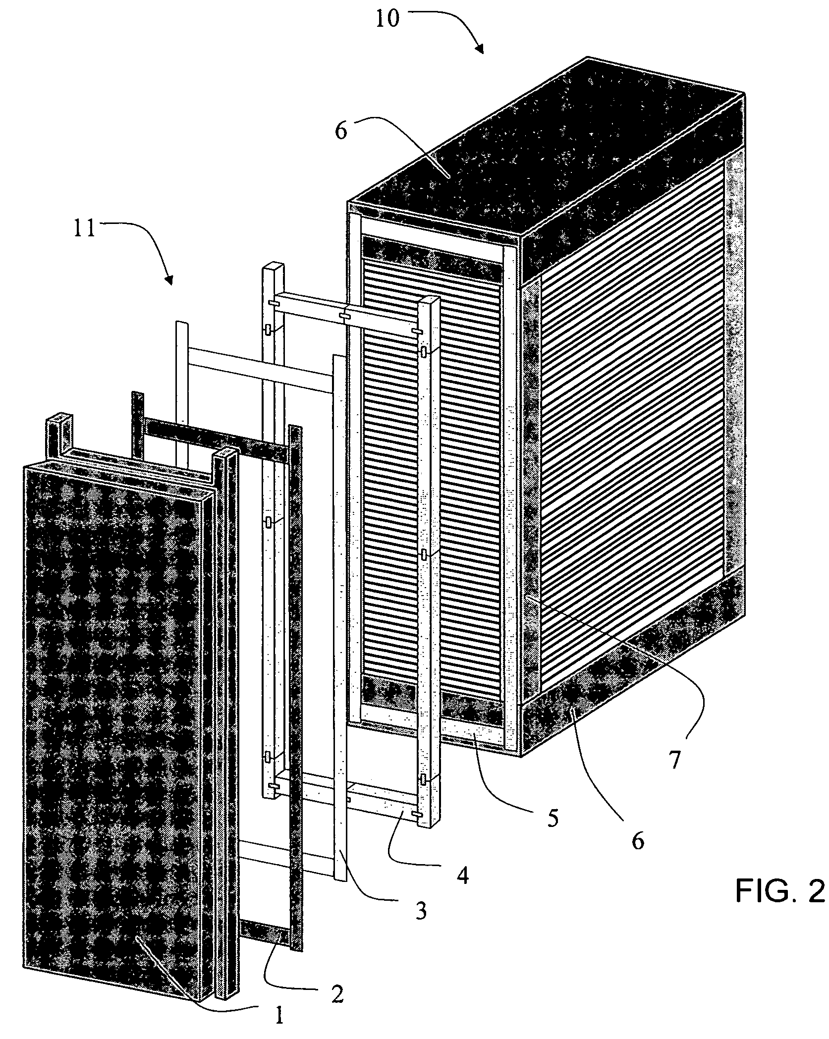 Manifold gasket accommodating differential movement of fuel cell stack