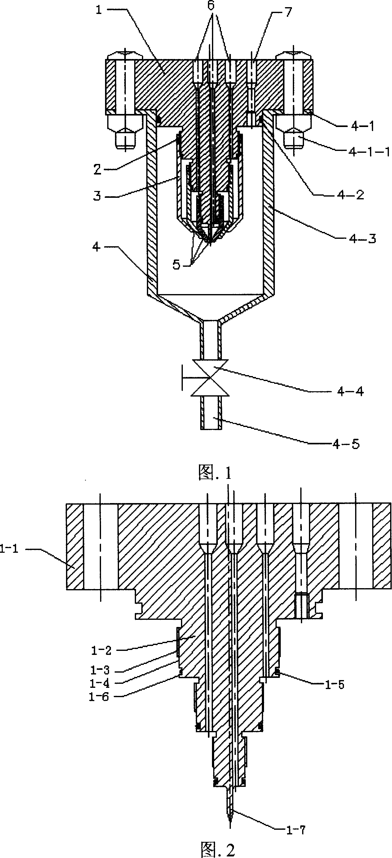 Nozzle for micro and nano material preparation by exterior mixing supercritical fluid