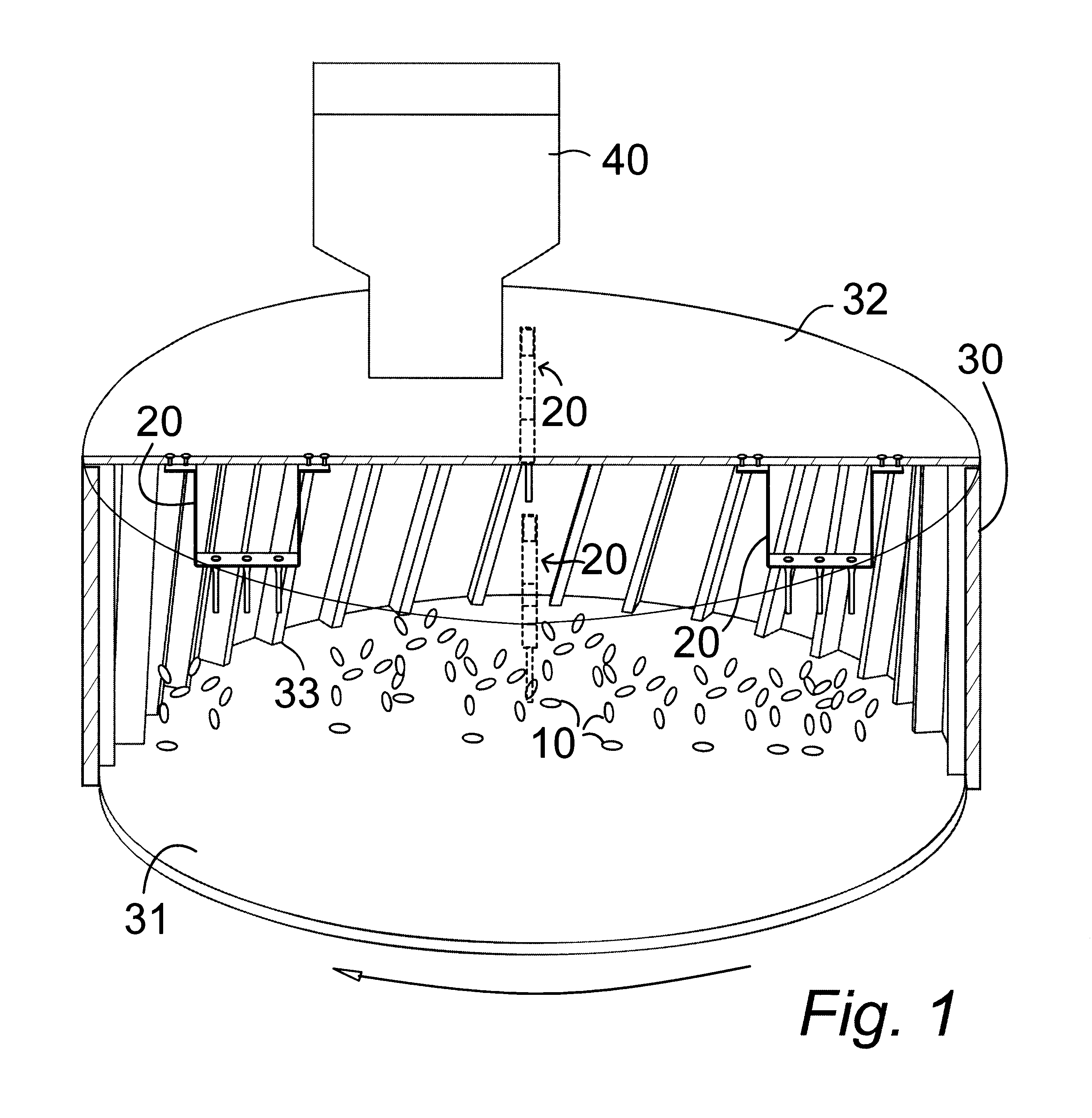 Nut hulling tub agitating fingers