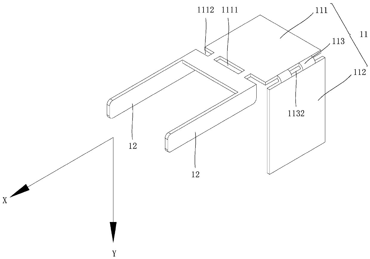 Battery connecting device and battery