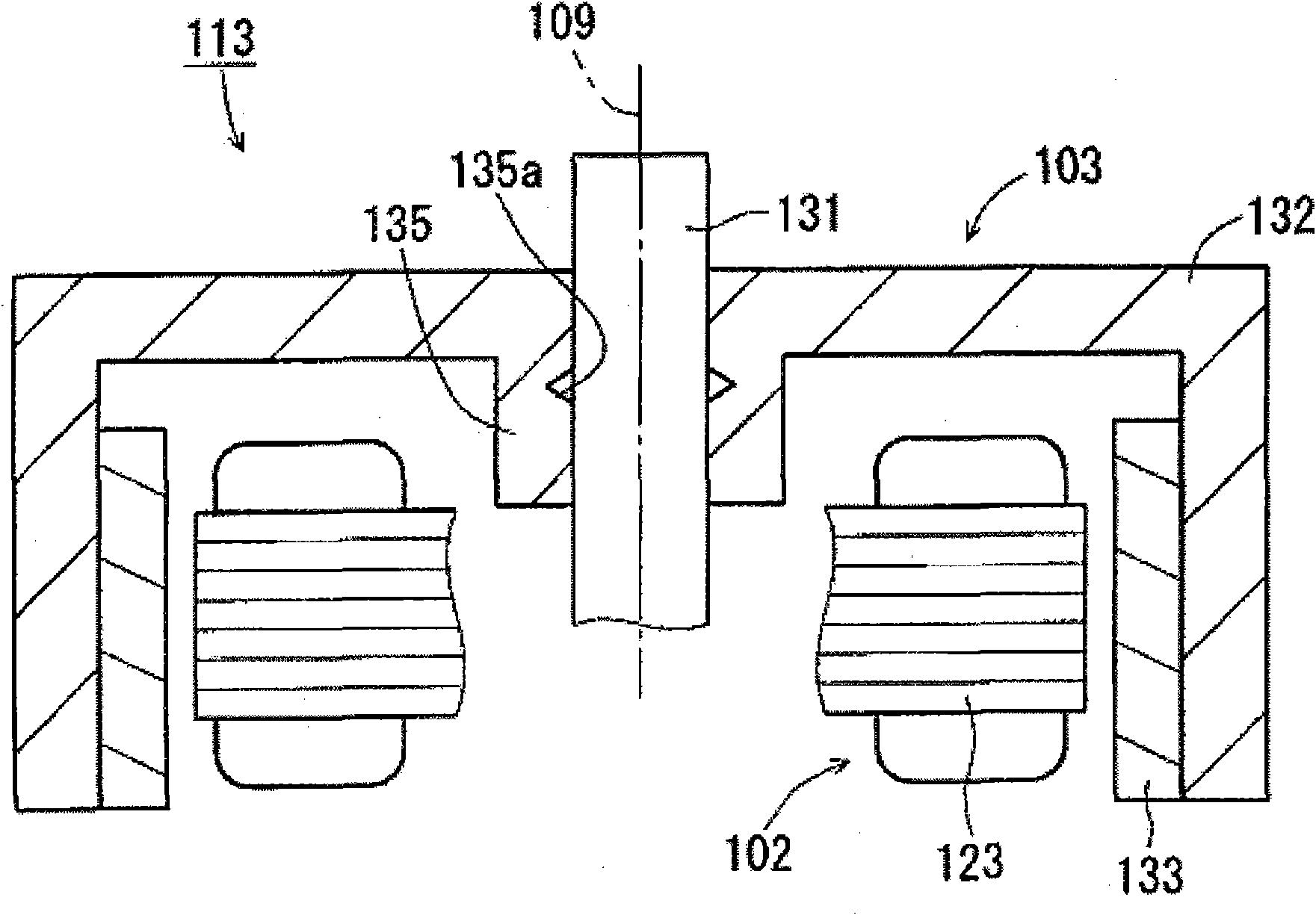 Motor, disc drive device, rotor yoke manufacturing method and motor manufacturing method