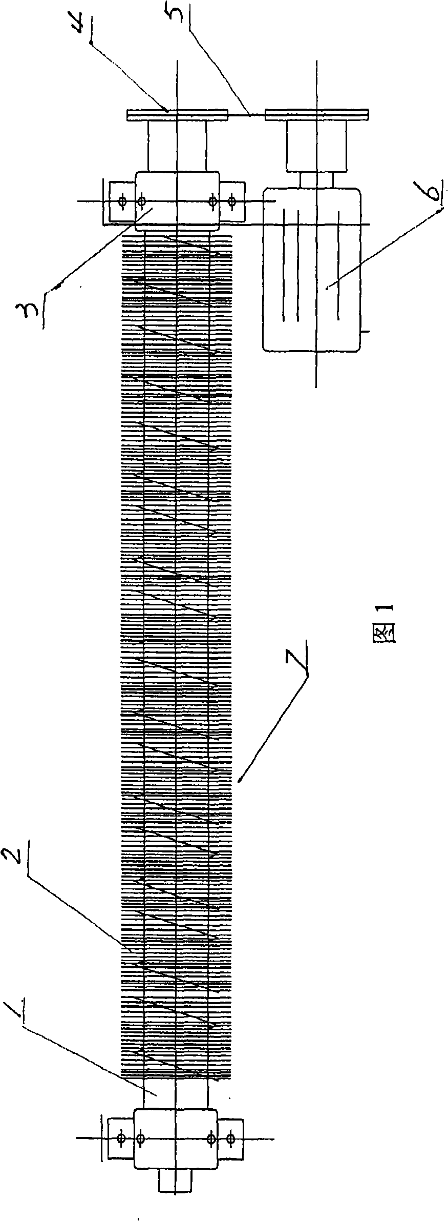 Device for removing blue algae on filtering net