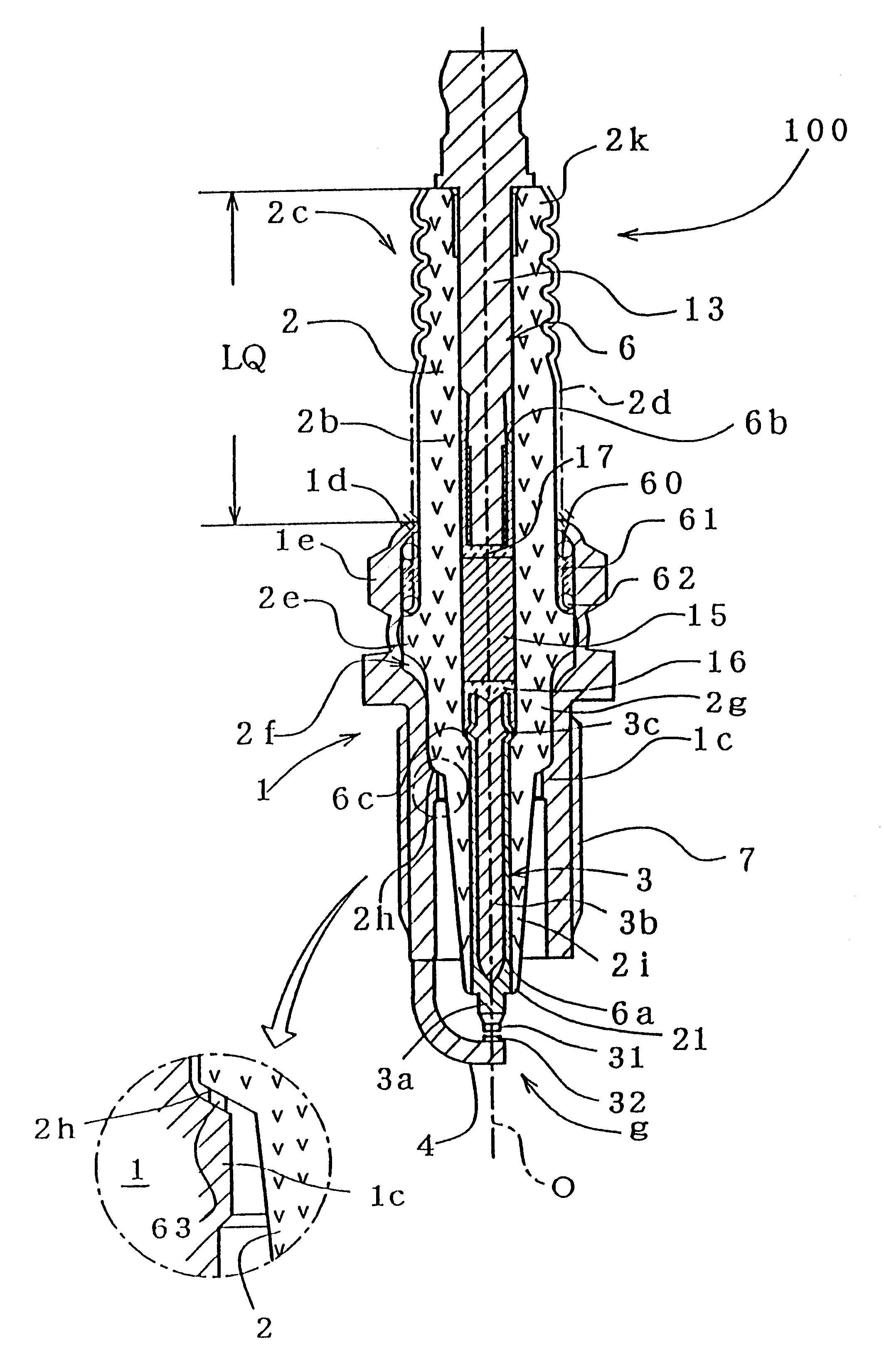 Spark plug, alumina insulator for spark plug, and method of manufacturing the same