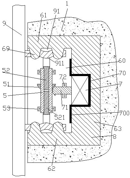 An installation structure of an advertising screen