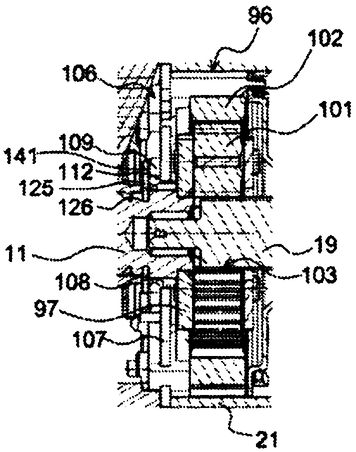 Motor vehicle heat engine starter with optimised-shape damping pads