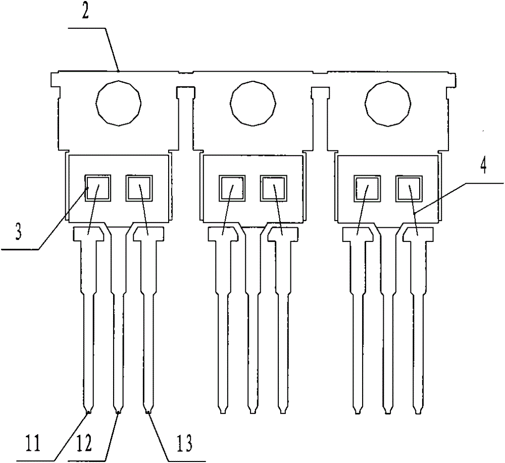 Packaging structure of N substrate diode half bridges with common anodes in TO-220