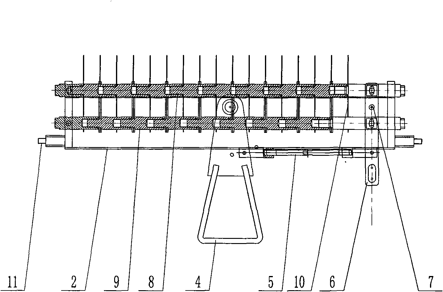 Seedling pulling up system of semi-automatic transplanting machine