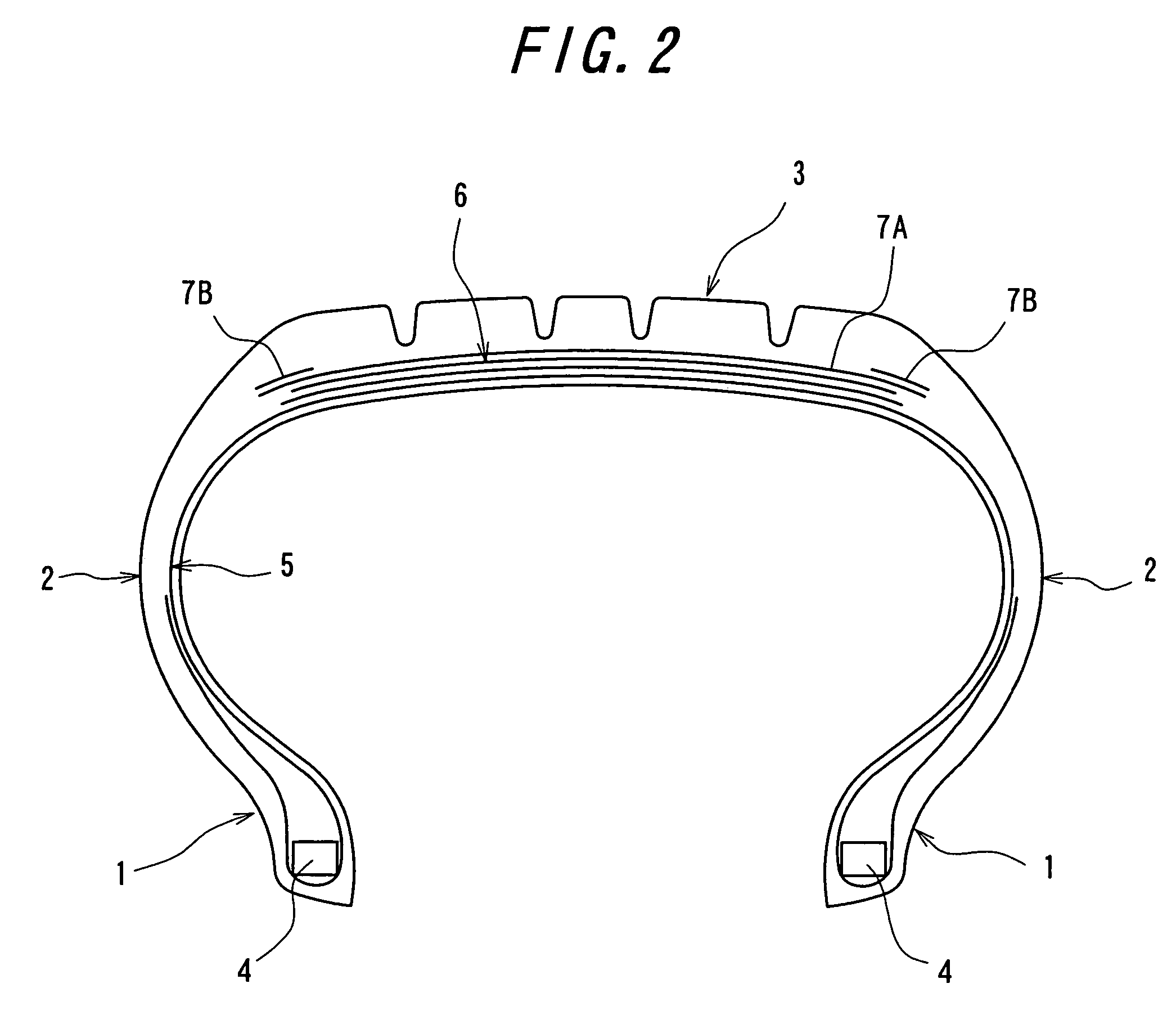 Pneumatic radial tire with polyethylene terephthalate cord belt reinforcing layer