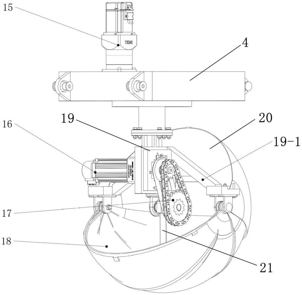 Fermented grain discharging device based on parallel mechanism