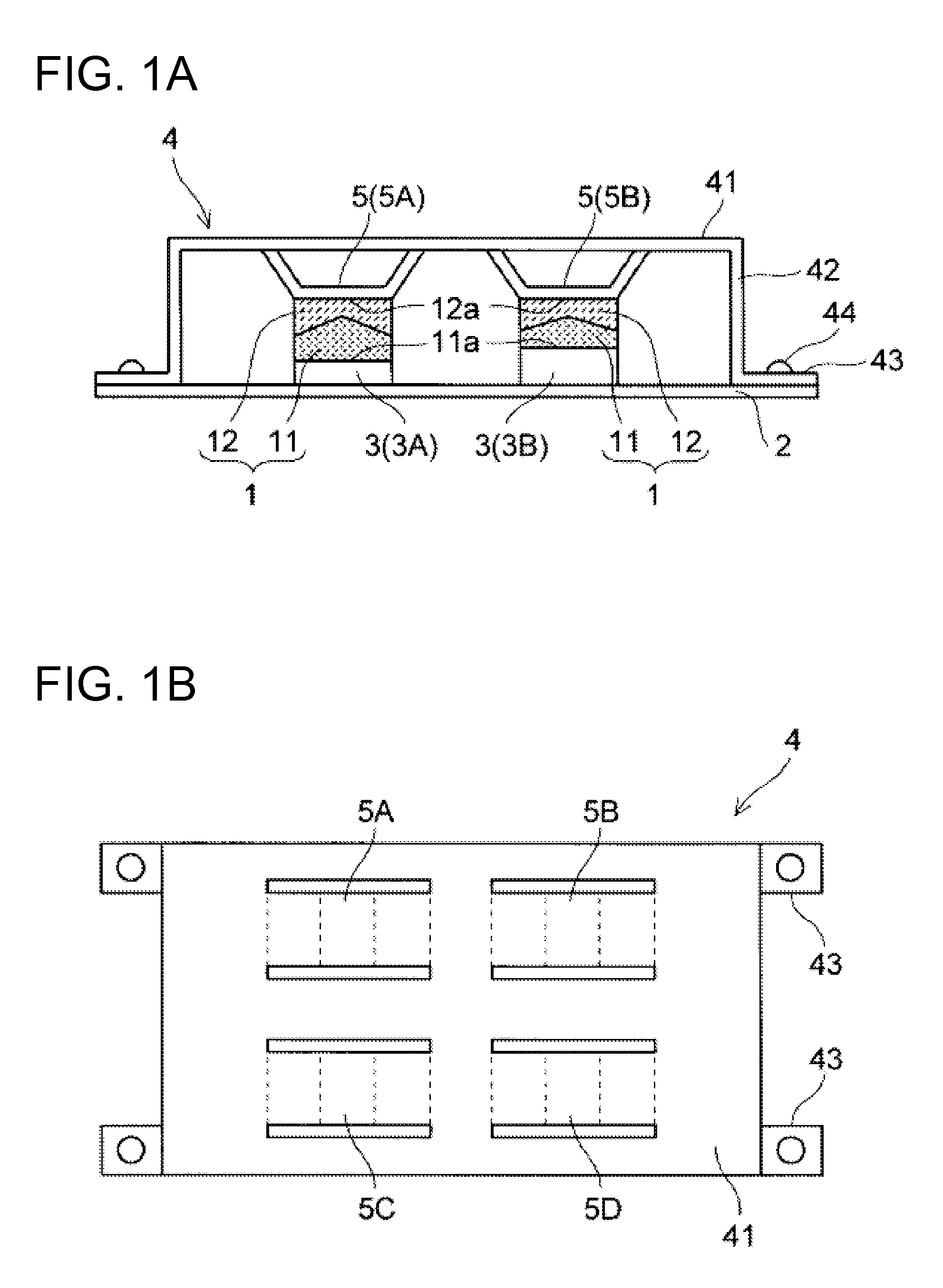 Heat dissipating structure of electronic apparatus