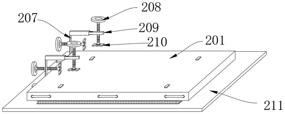 Hardware mold beveling device with multidirectional adjusting function