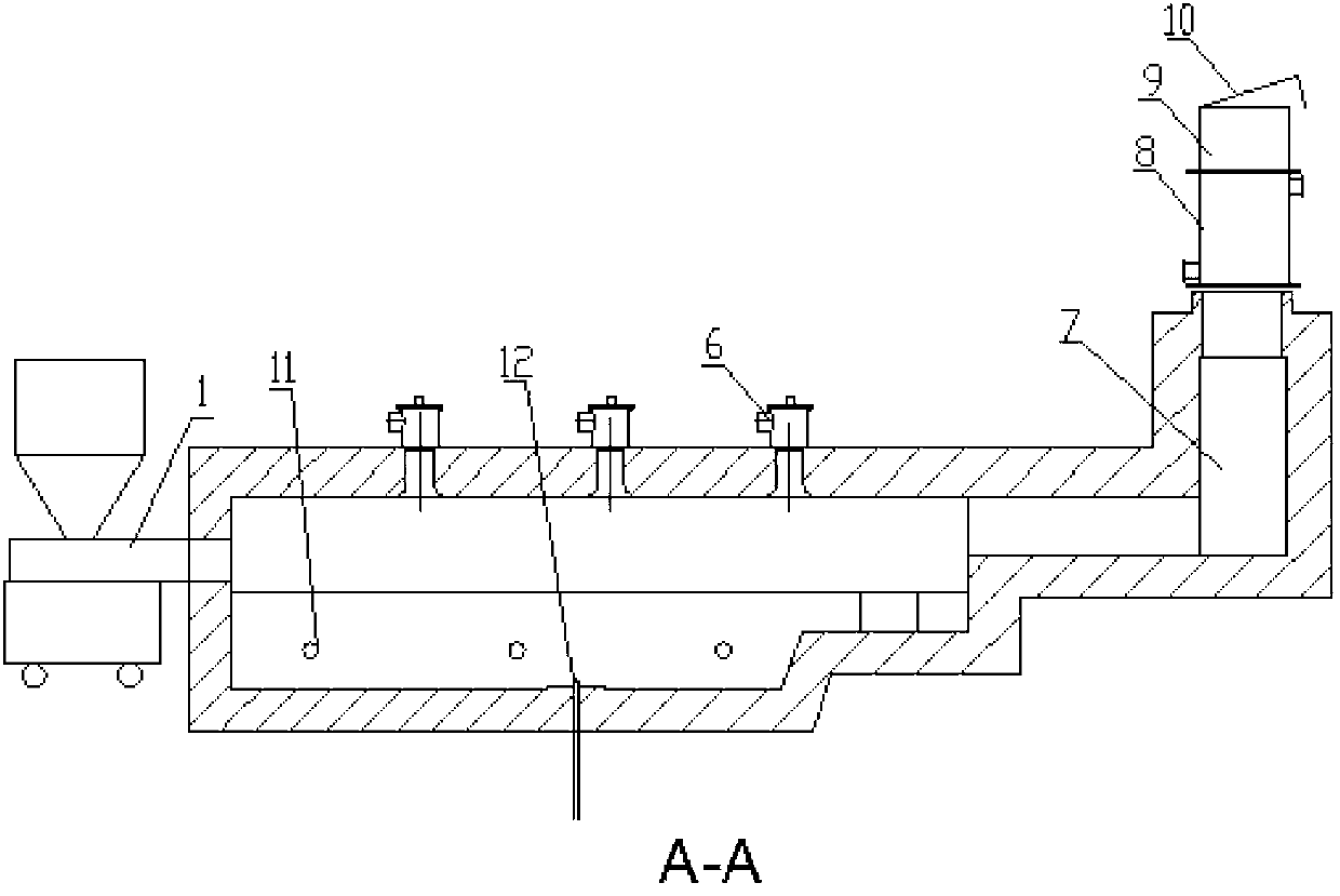 Large thermal power combination tank furnace for producing basalt continuous fibers