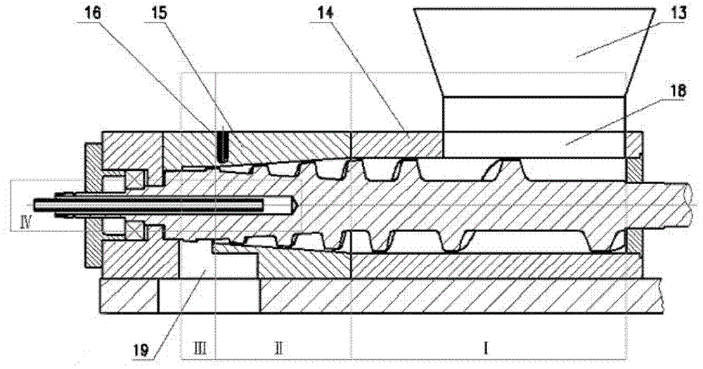 Continuous steam explosion device for plant fibers