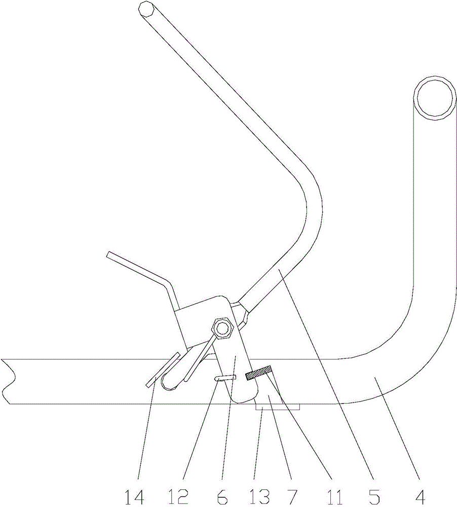 Stable clutch type grass comber