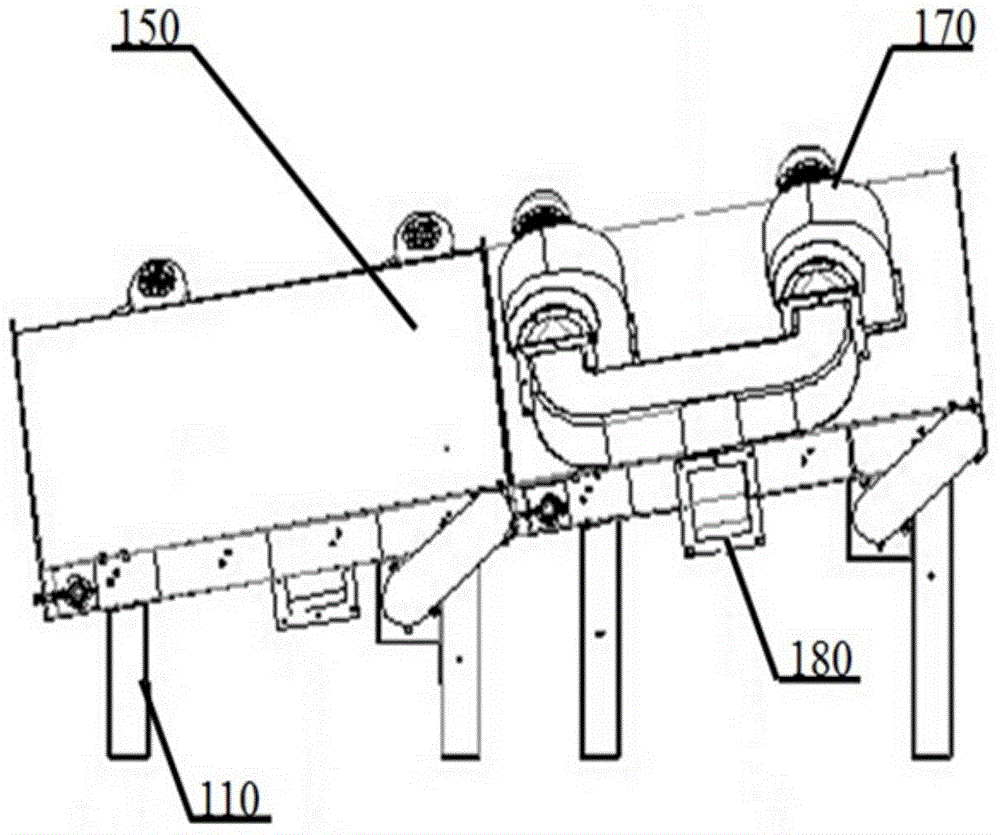 Automatic turnover type hot air infrared fruit and vegetable drying device and method