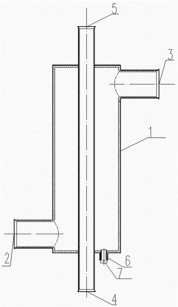 Condensed water recycling heat exchanger for air conditioner