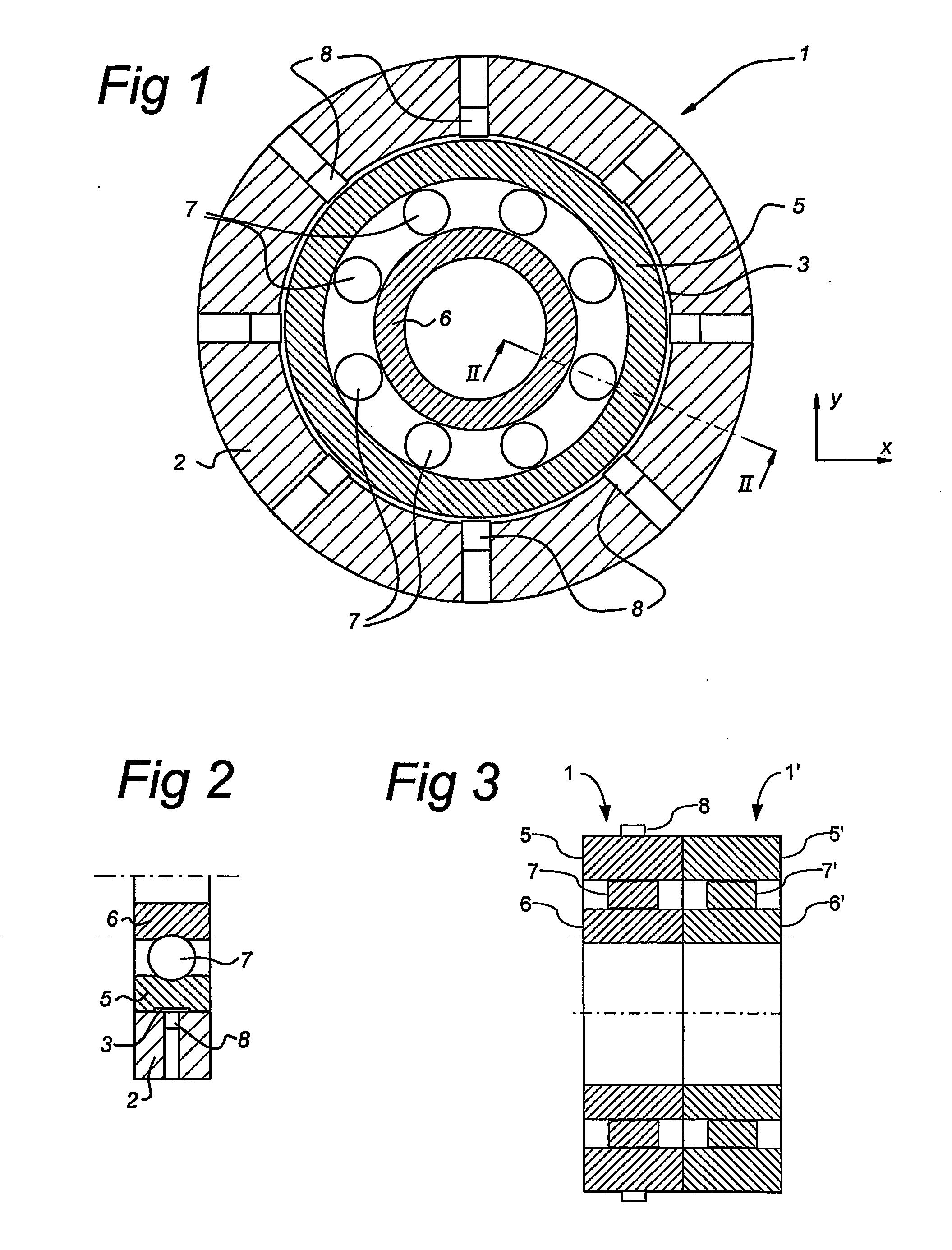 Method and sensor arrangement for load measurement on rolling element bearing based on model deformation