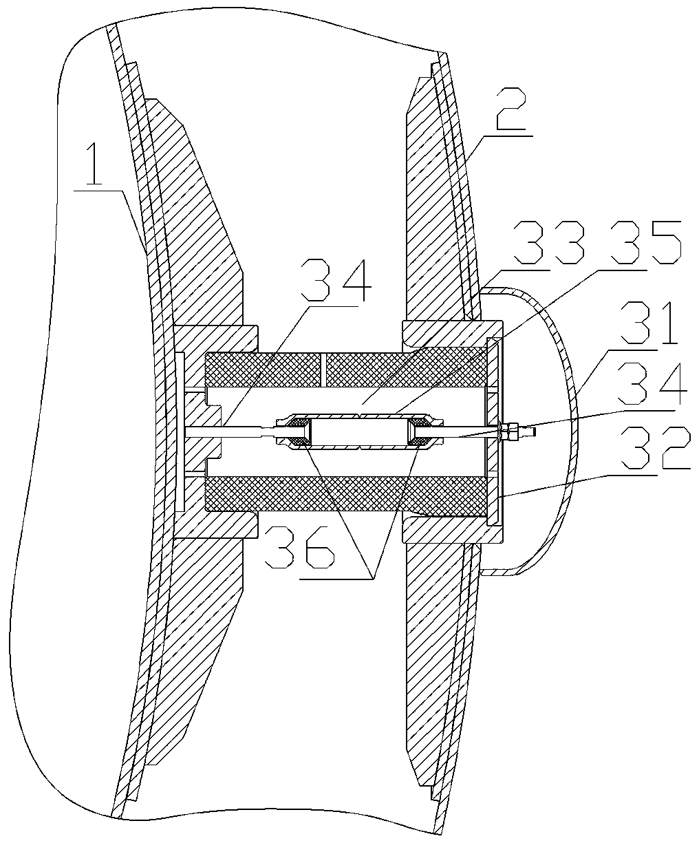 Cryogenic storage tank with axial load bearing and limiting functions