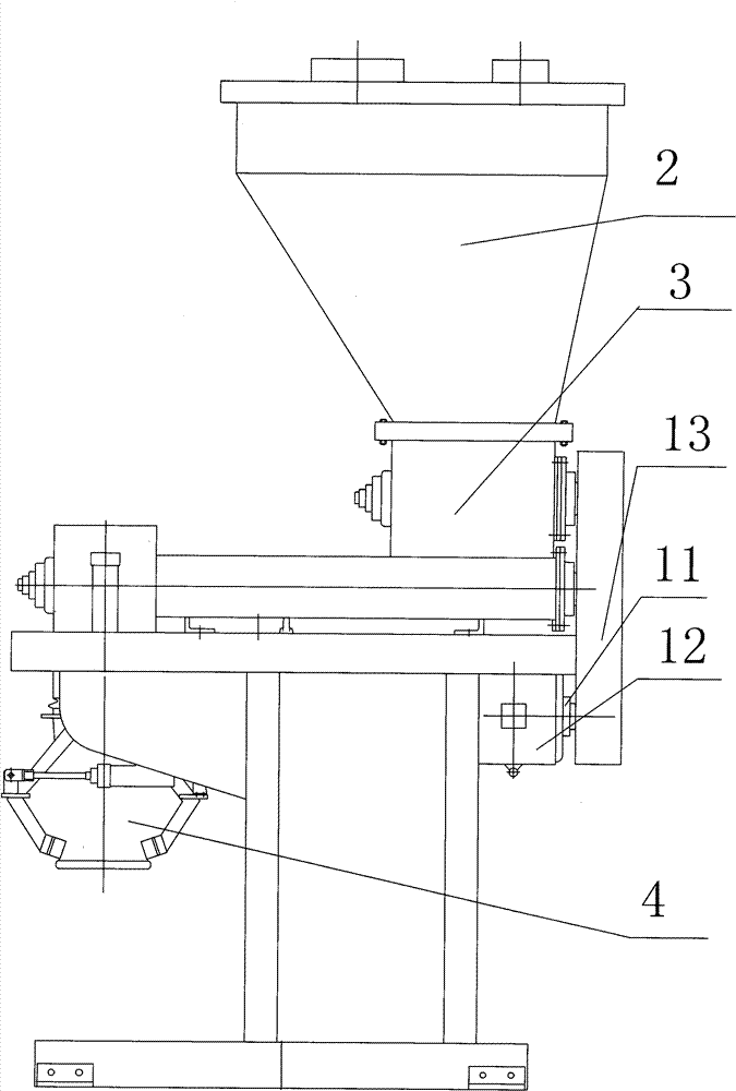 Double station flour packing machine and packing method thereof