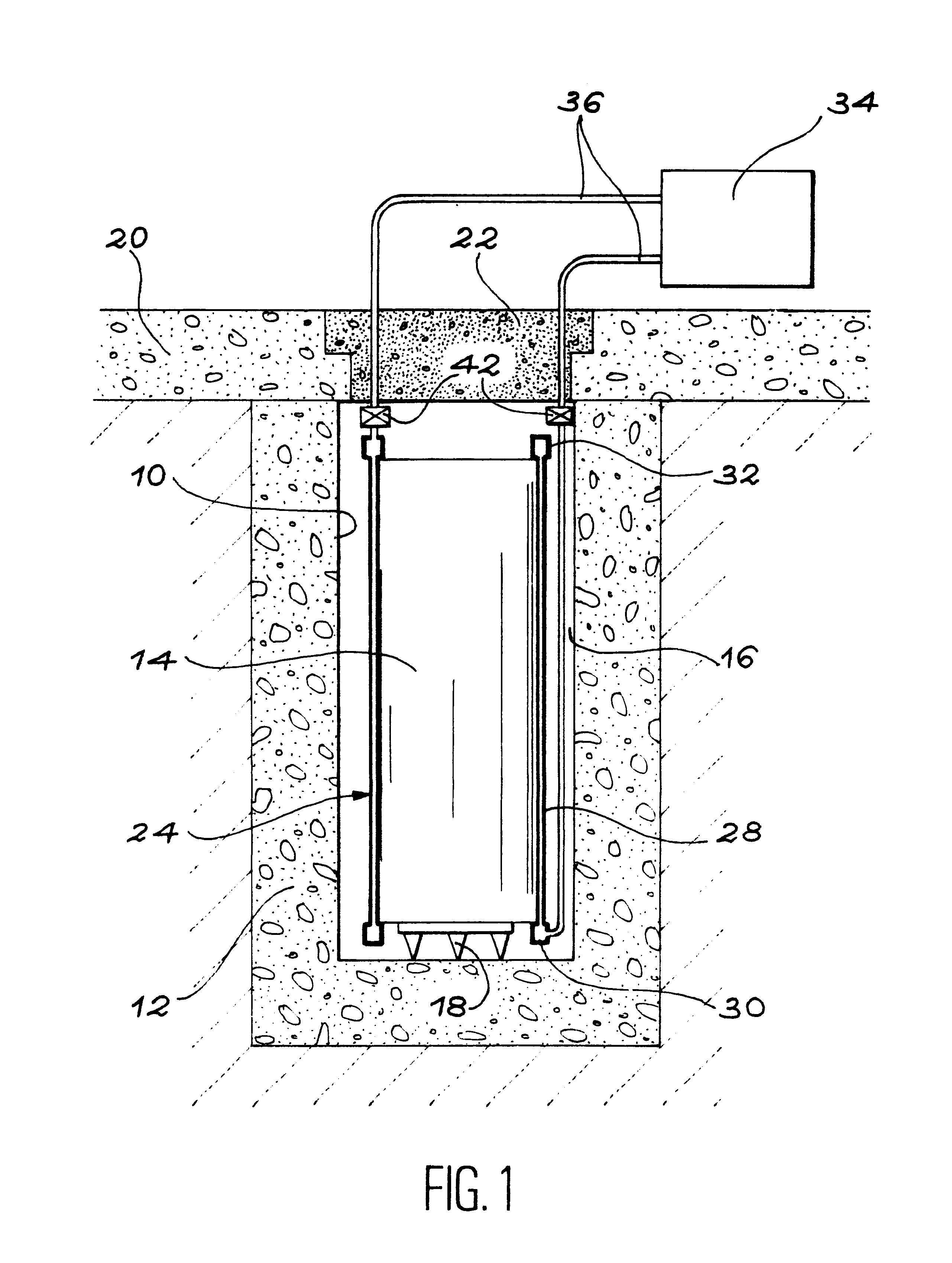 Installation for very long term storage of heat-generating products such as nuclear waste