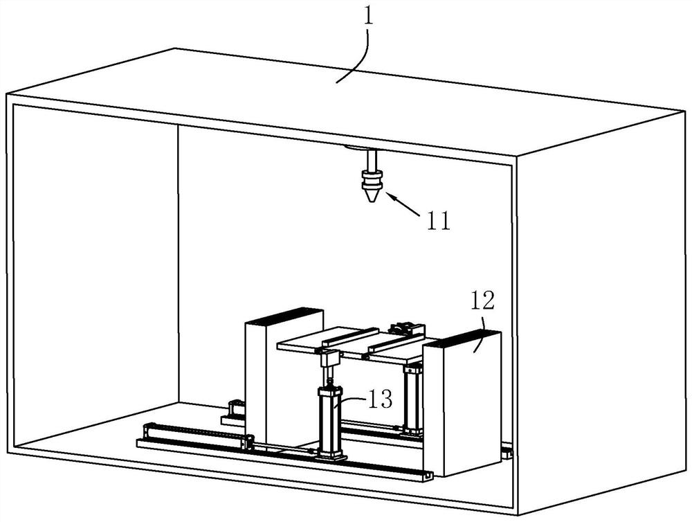 An automatic spraying equipment for aluminum veneer